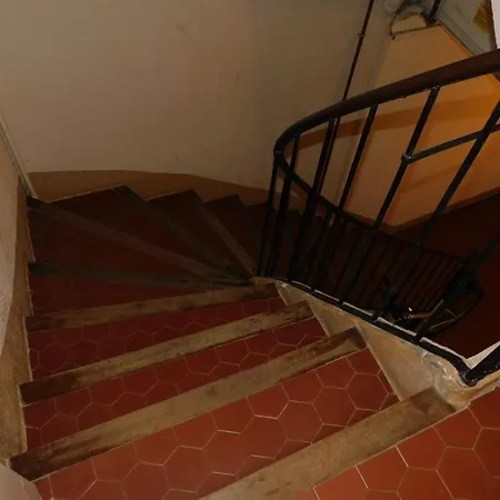 Apartamento Charming Air-conditioned T1 Bis 'les Bains' In The Heart Of Old *
