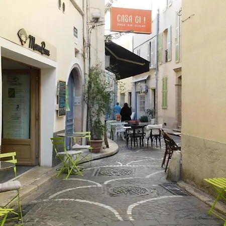Apartamento Charming Air-conditioned T1 Bis 'les Bains' In The Heart Of Old *