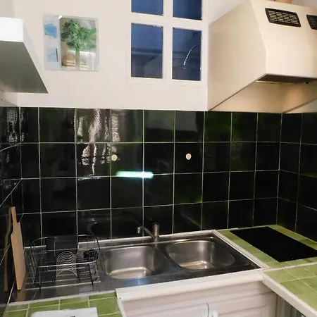 Apartamento Charming Air-conditioned T1 Bis 'les Bains' In The Heart Of Old Antibes